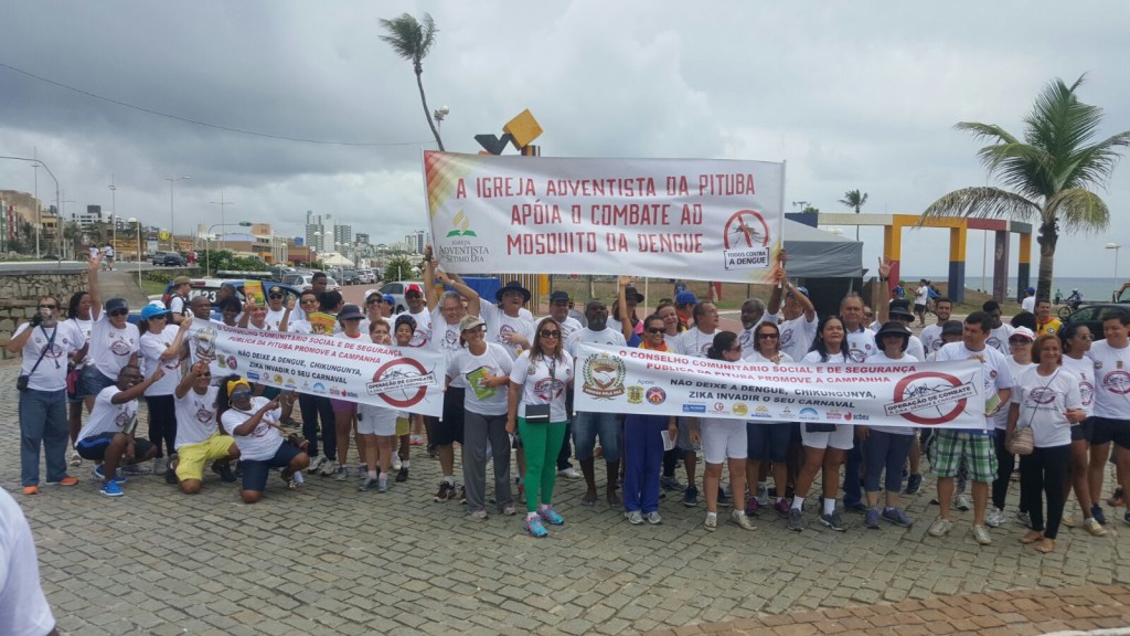 Foto Caminhada conta dengue